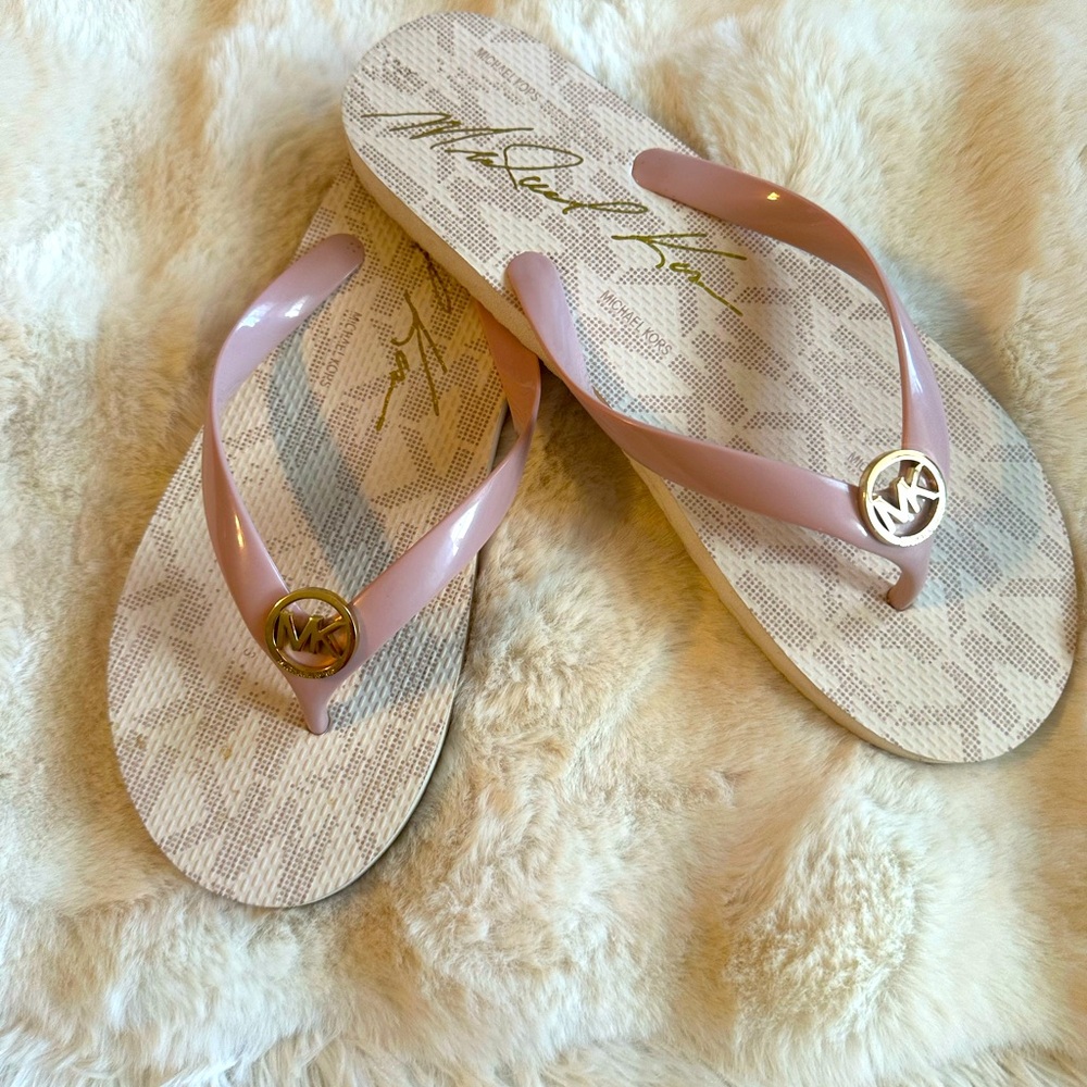 11 | MICHAEL KORS White & Pink Monogram Sandals - Picture 3 of 12